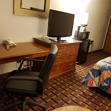 Le Mars Inn And Suites Екстериор снимка