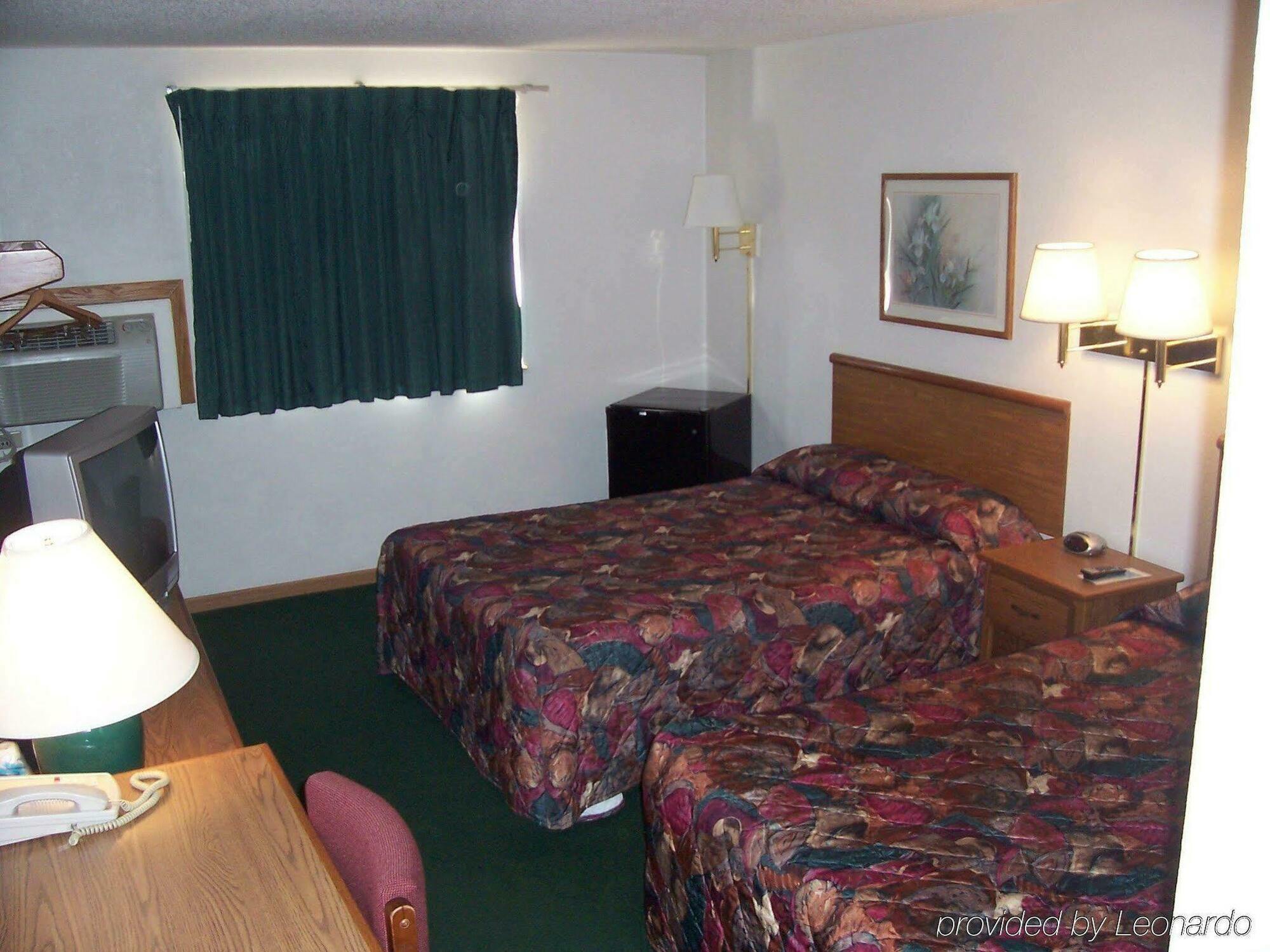 Le Mars Inn And Suites Стая снимка