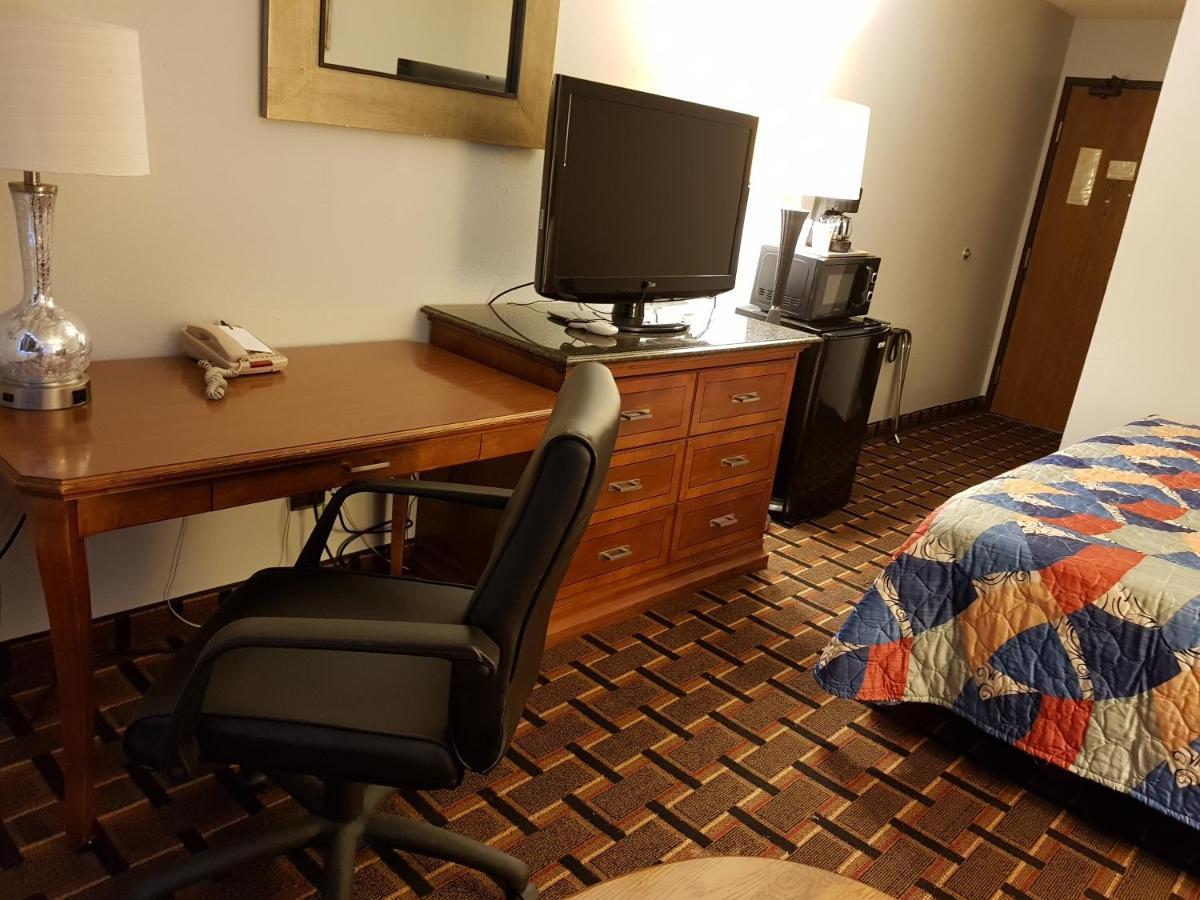 Le Mars Inn And Suites Екстериор снимка