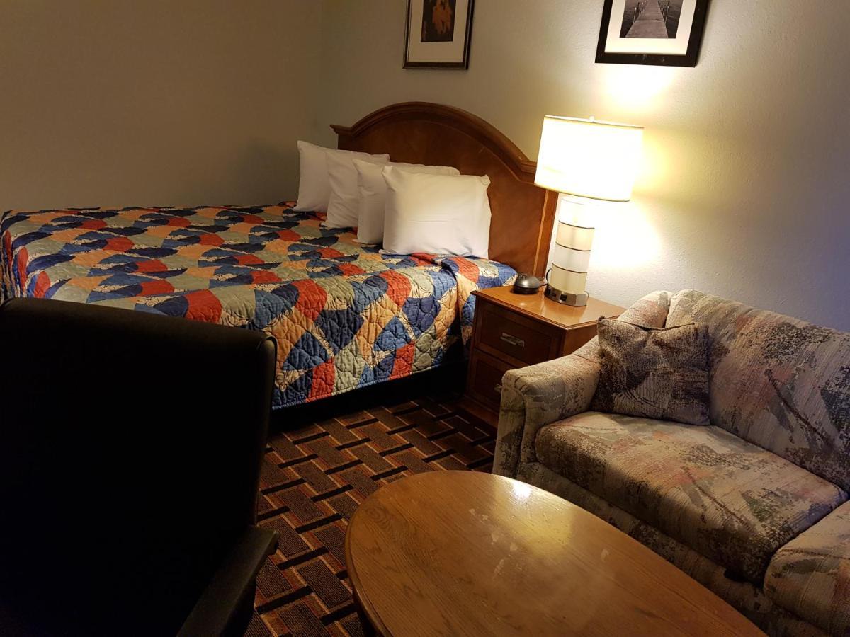 Le Mars Inn And Suites Екстериор снимка