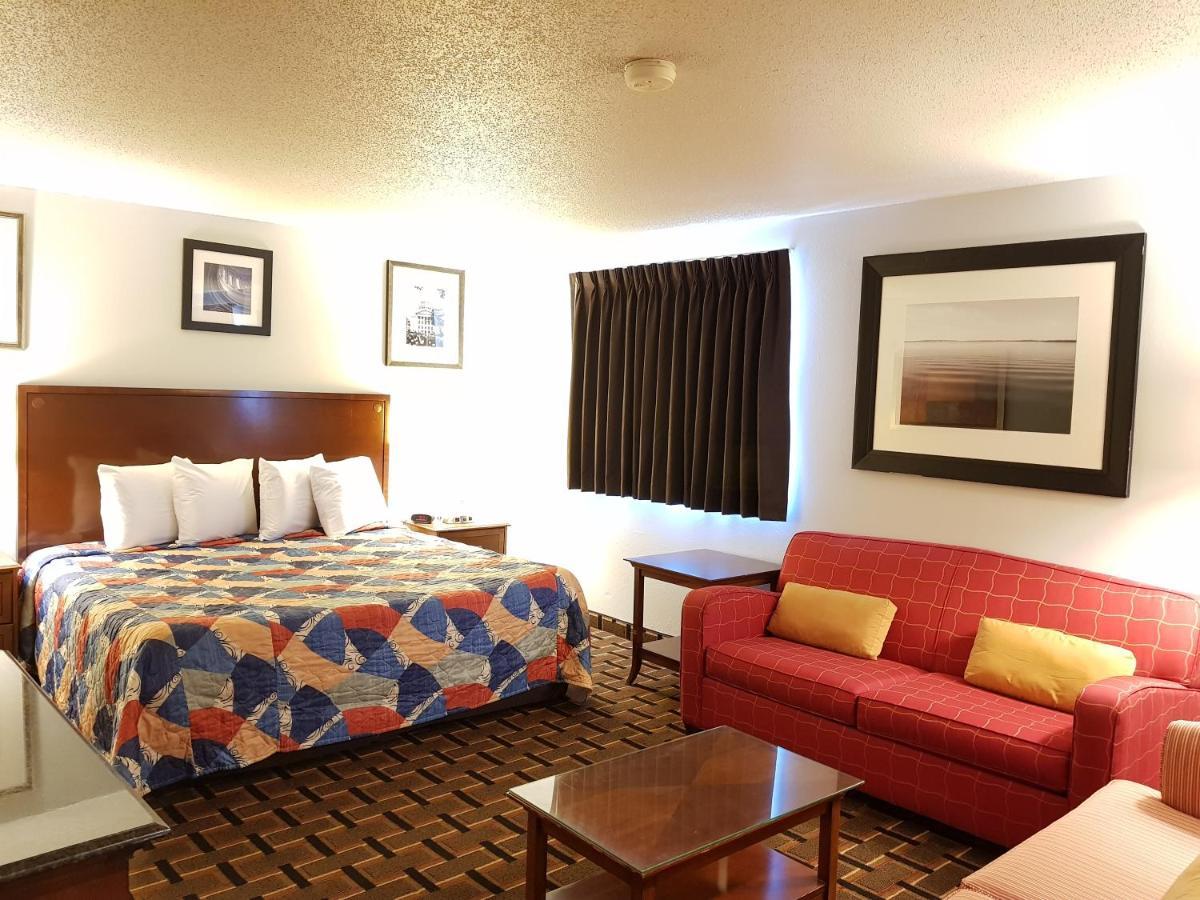 Le Mars Inn And Suites Екстериор снимка